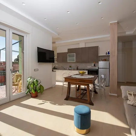 Apartment Prima Luce House